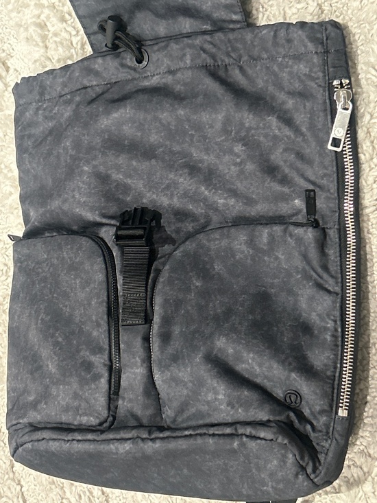 Lululemon Carry Onward Rucksack NWT Style LW9BBAS main image 10